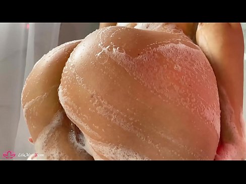 ❤️ Brunette شاور میں شدید orgasm کے لئے وائبریٹر کے ساتھ بلی میں مشت زنی کرتی ہے۔ ❤❌ مقعد ویڈیو پر ur.xxxtun.ru ☑